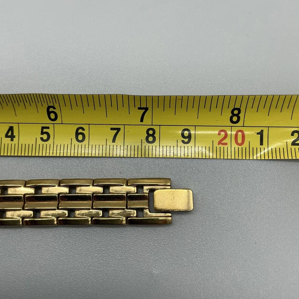 Seiko Womens Watch 15mm White Dial Gold Tone Bracelet 4N00-7089 New Battery 7.5